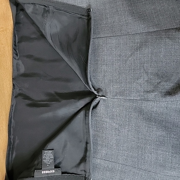 Women's Express Wool Pleated Skirt, Gray, Size 4, EUC - Picture 3 of 6